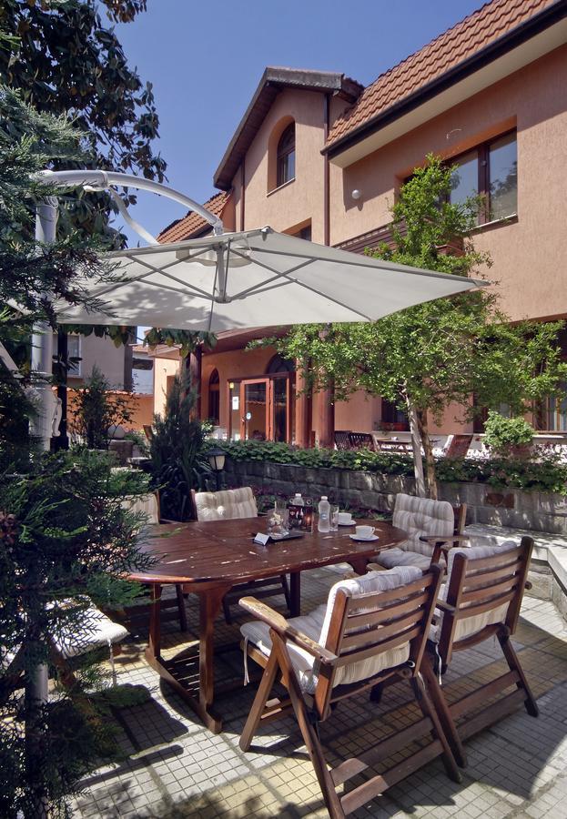 Anita House Hotel Perushtitsa Exterior photo