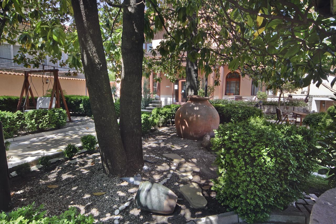 Anita House Hotel Perushtitsa Exterior photo