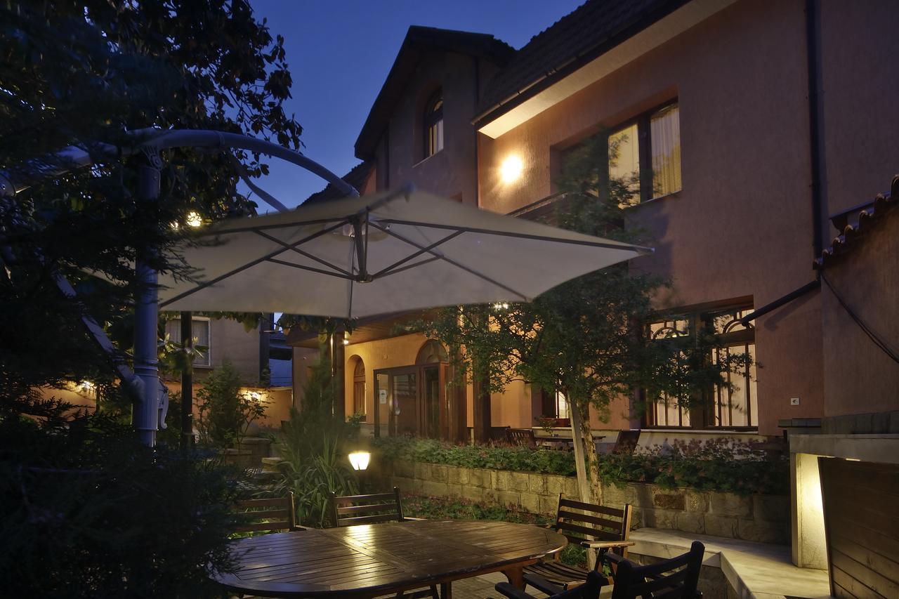 Anita House Hotel Perushtitsa Exterior photo